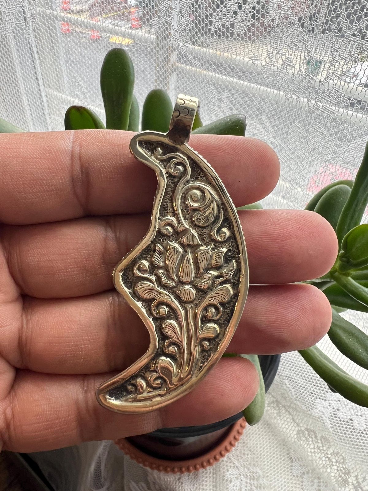Crescent moon carved pendant, Tibetan silver, Handcrafted(P-R)