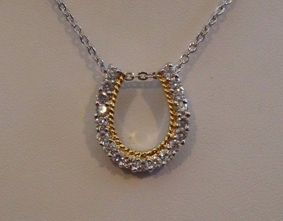 STERLING SILVER HORSE SHOE NECKLACE PENDANT W/ LAB CREATED DIAMOND 19MM BY 16MM