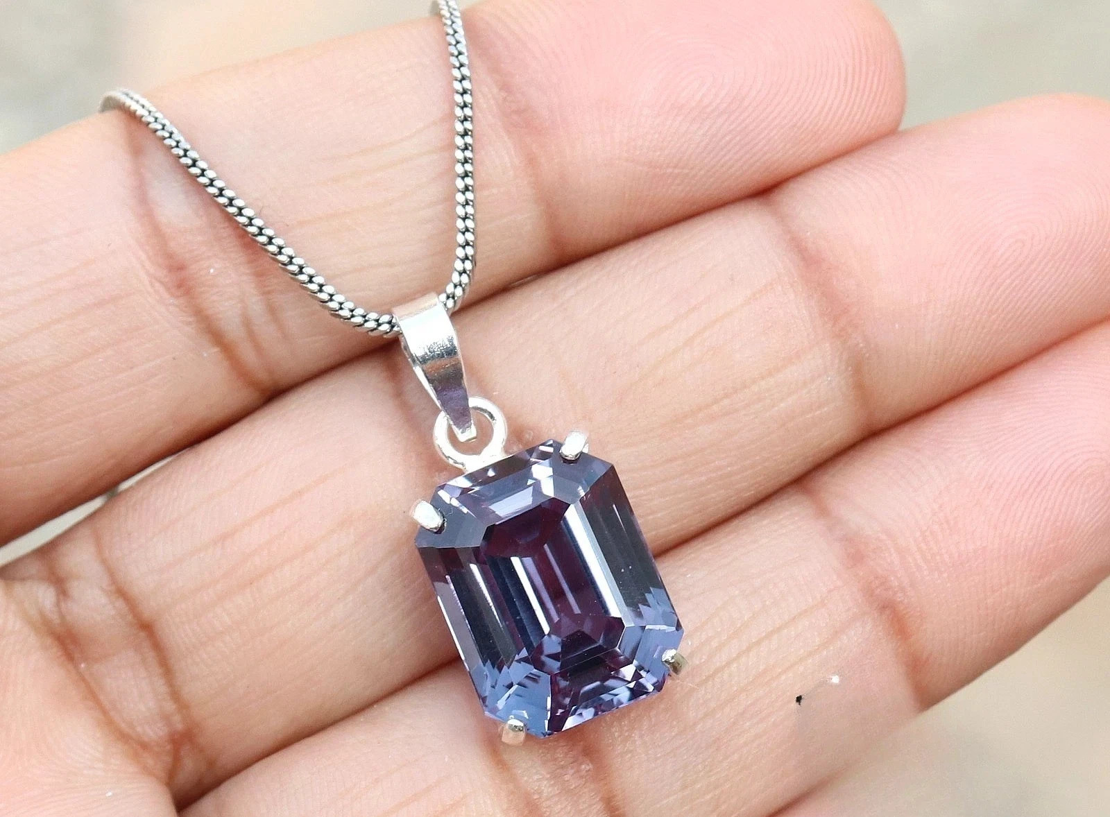 Certified 25.20 CT Natural Color Change Alexandrite Pendant 925 Silver Pendant