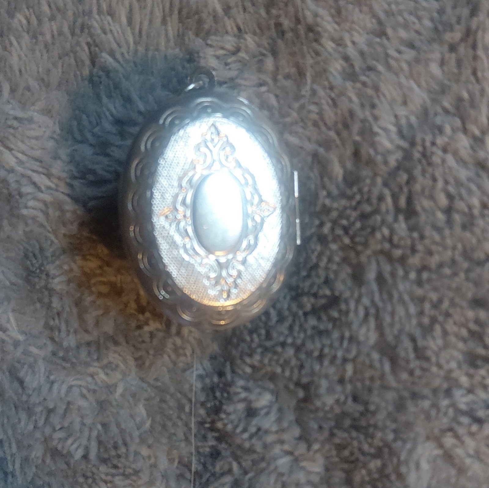 Silver Tone Oval Photo Locket Pendant Charm, Pure sterling Silver