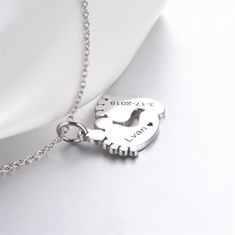 Custom Engraved Baby Feet Nameplate Necklace Charm Jewelry Mother Gift
