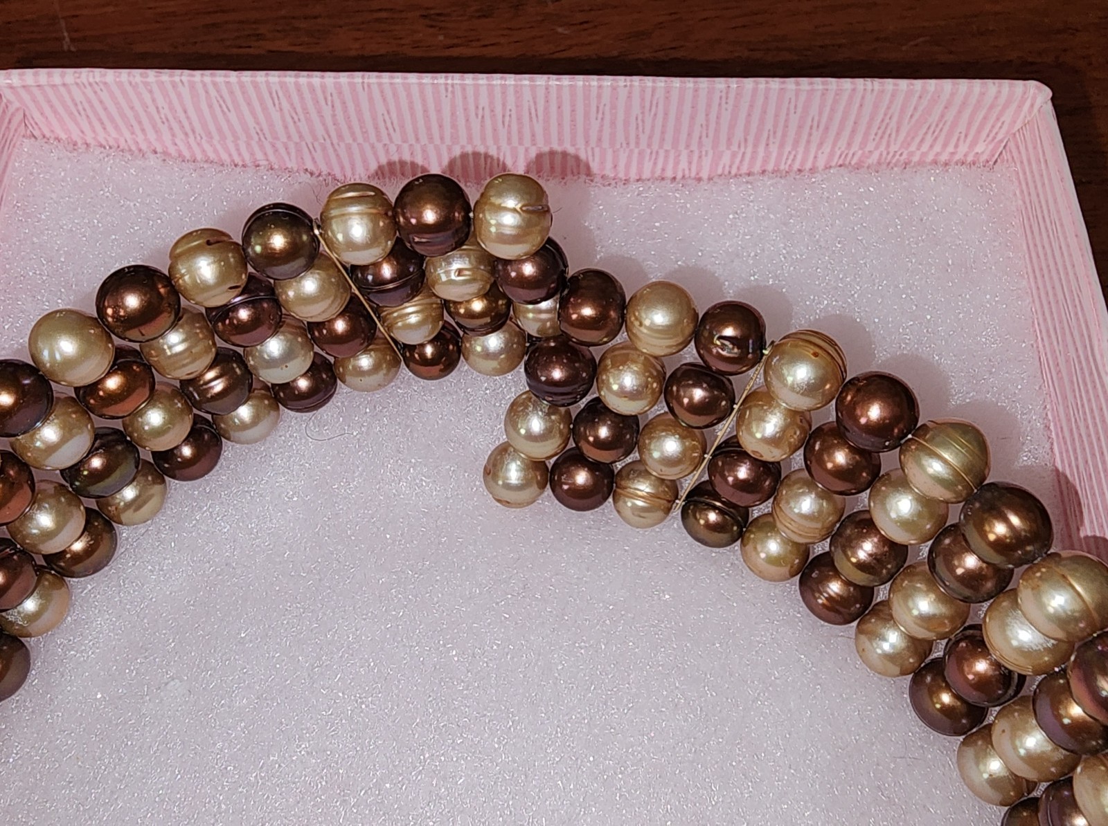 Cultured Tahitian Pearl choker. 6-7mm, Multicolored, Never worn.