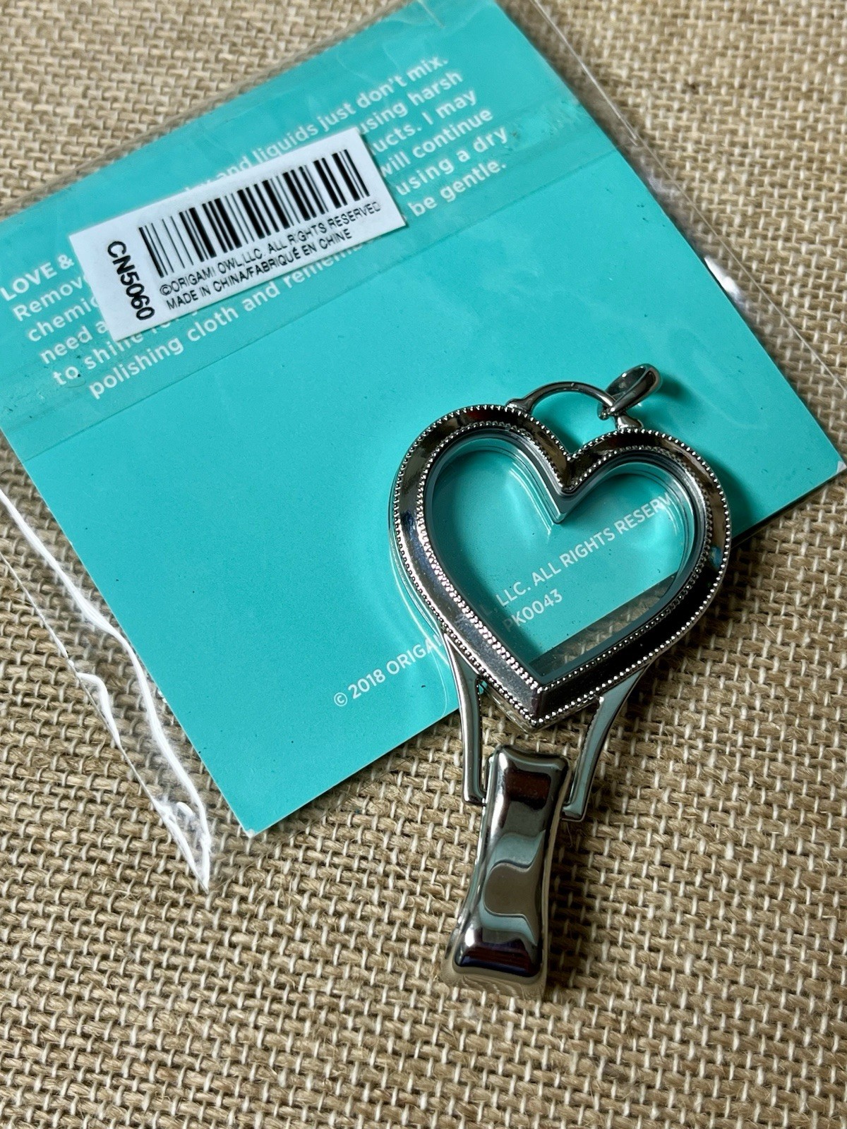 Origami Owl Reversible Silver Heart Locket Lanyard Badge Holder And Chain