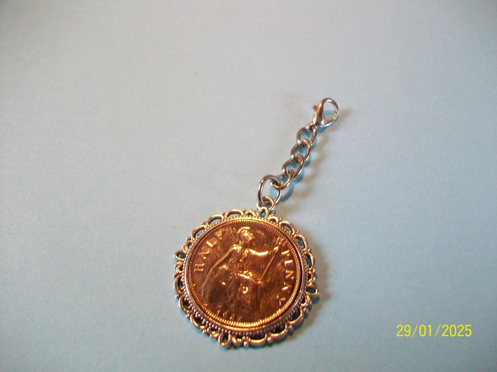 HALF PENNY – BRITANNIA – LIMITED EDITION – SILVER CASED PENDANT – 1917 to 1936