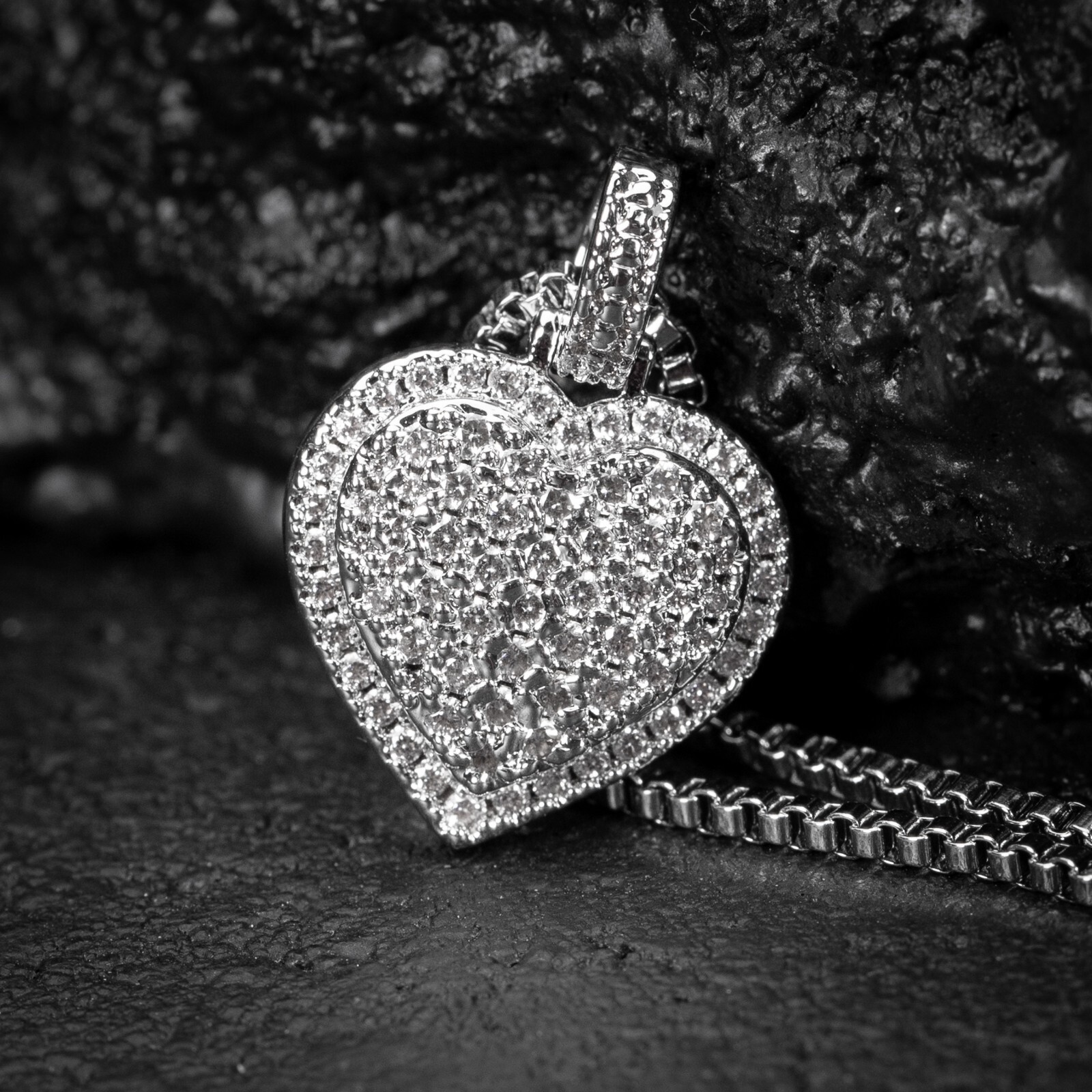 Women’s White Gold Plated Iced Cz Ladies Mini Heart Shaped Pendant Necklace