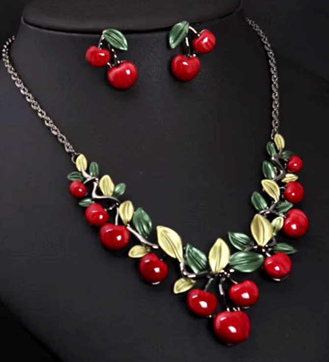 Sweet Red CHERRY Leaf Blossom Choker Betsey Johnson Enamel Necklace Earrings SET