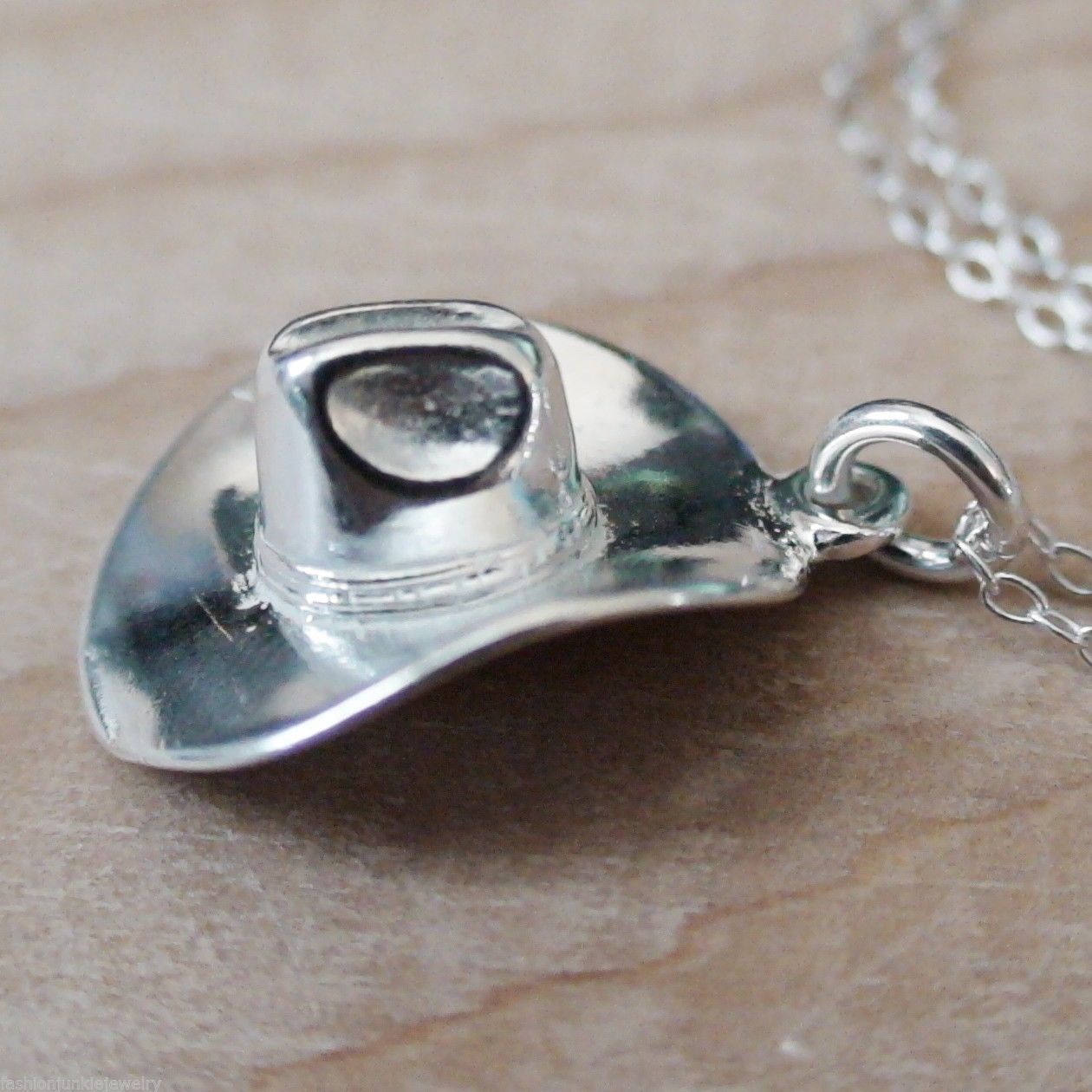 Cowboy Hat Necklace – 925 Sterling Silver – Wild West Charm Cowgirl Pendant