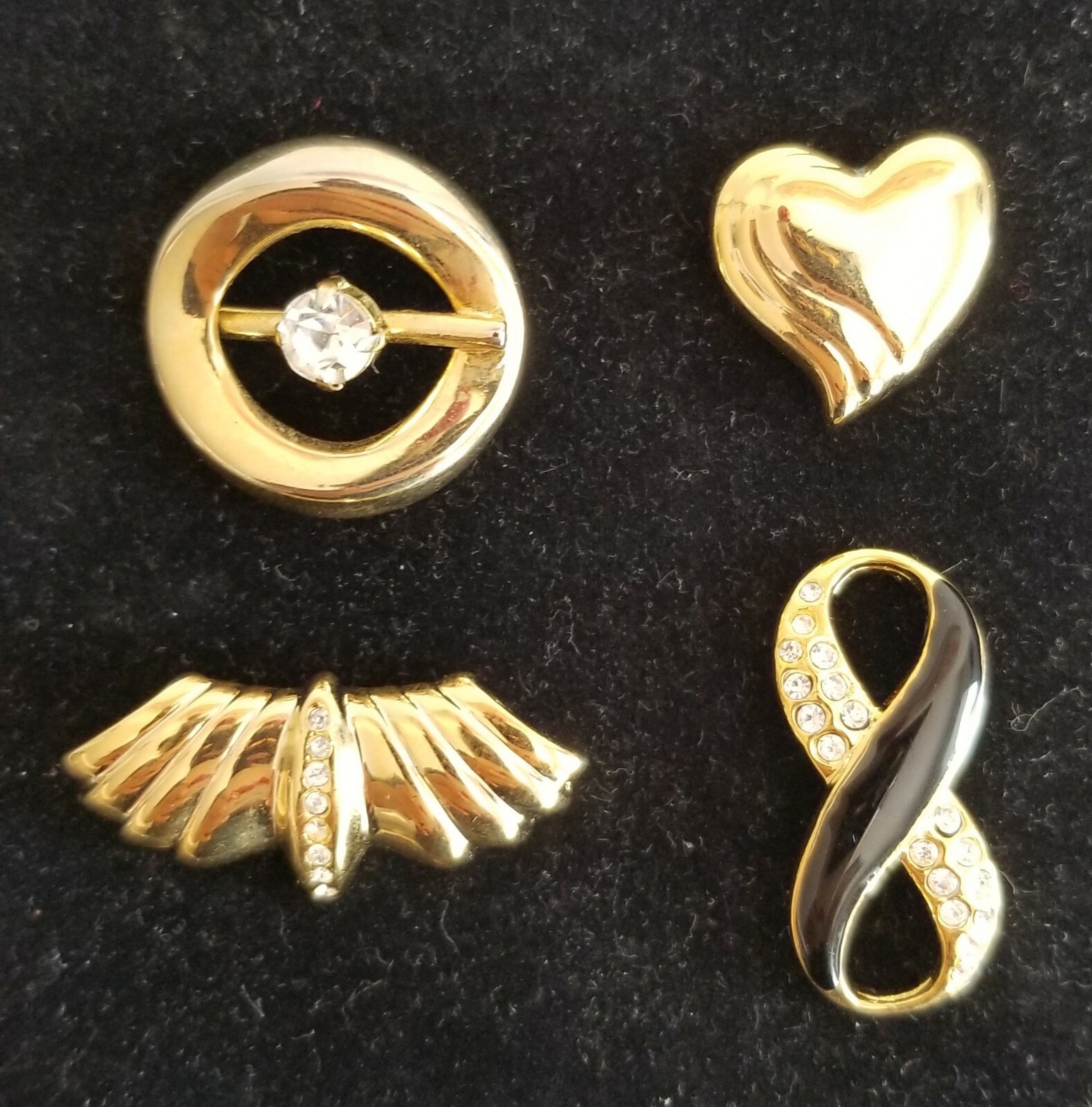 4 Set of Beautiful Yellow Gold Plated Pendants – FREE SHIPPING in USA!