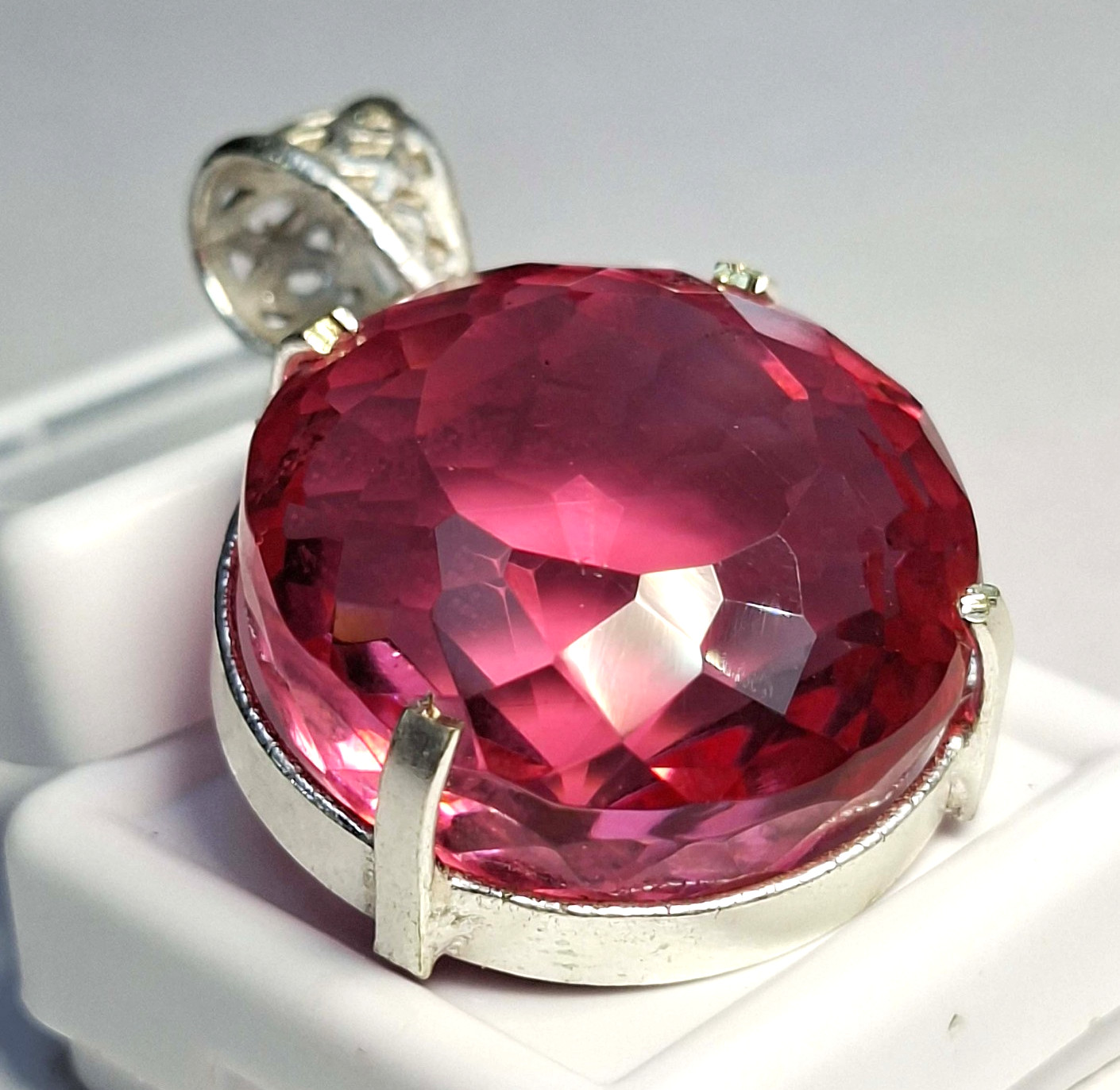 Flawless Pink Topaz Round Cut 87.90 Ct Lab-Created Gemstone EGL Certified SB918