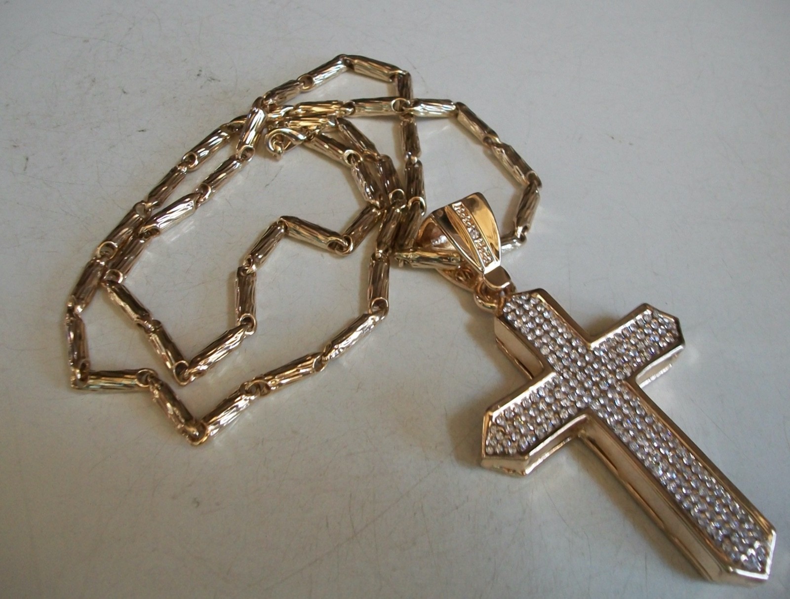 MEN’S GOLD FINISH CROSS FASHION DRESSY HIP HOP CHAIN & CHARM JEWELRY