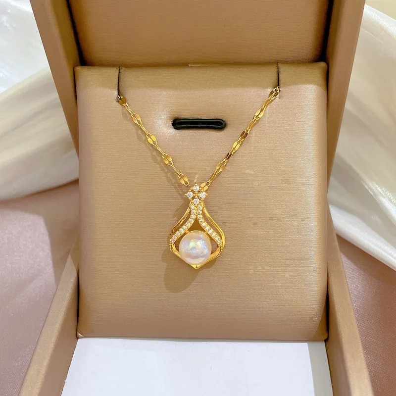 Womens Elegant Necklace CZ Pendant 18K Gold Plated Stainless Steel Chain Jewelry