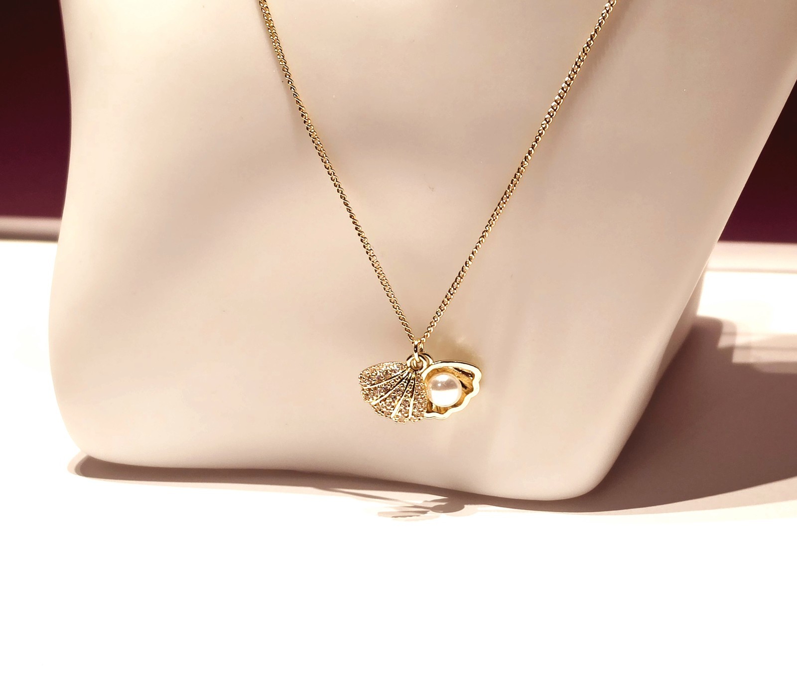 Seashell with Pearl Single Layer Necklace
