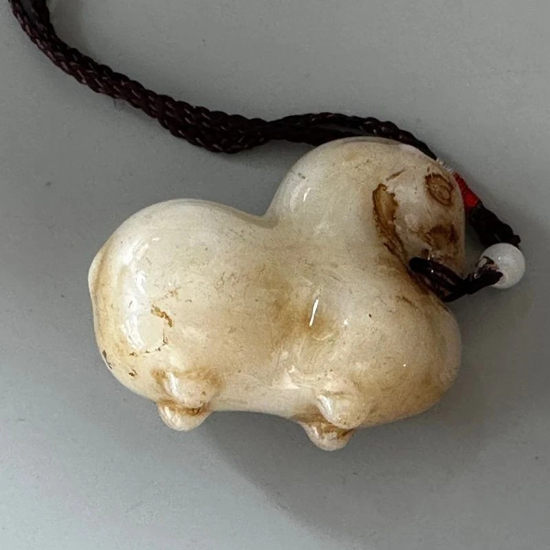 Vintage China Antique Archaize Old Hsiuyen Jade White Horse Pendant Collection