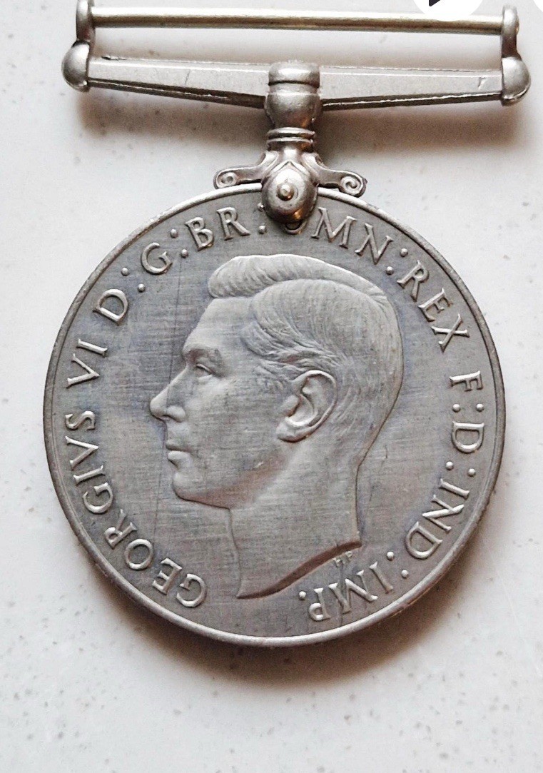 2 Britain War Medal King George VI Medal Award World War 2 1936-1945 Beautiful