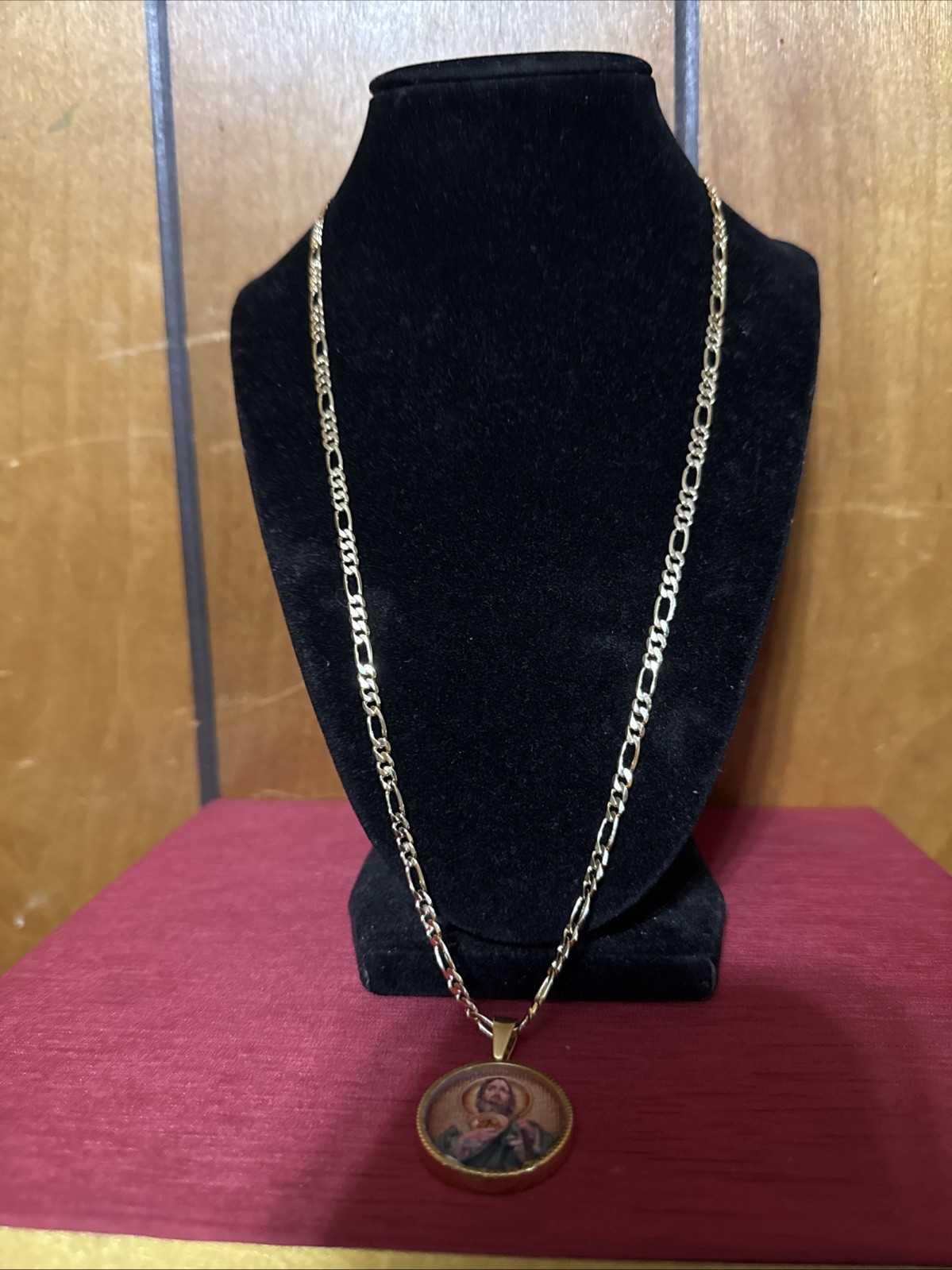 Xuping XP Sacred Heart of Jesus Figaro Chain Gold Plated Pendant Necklace New