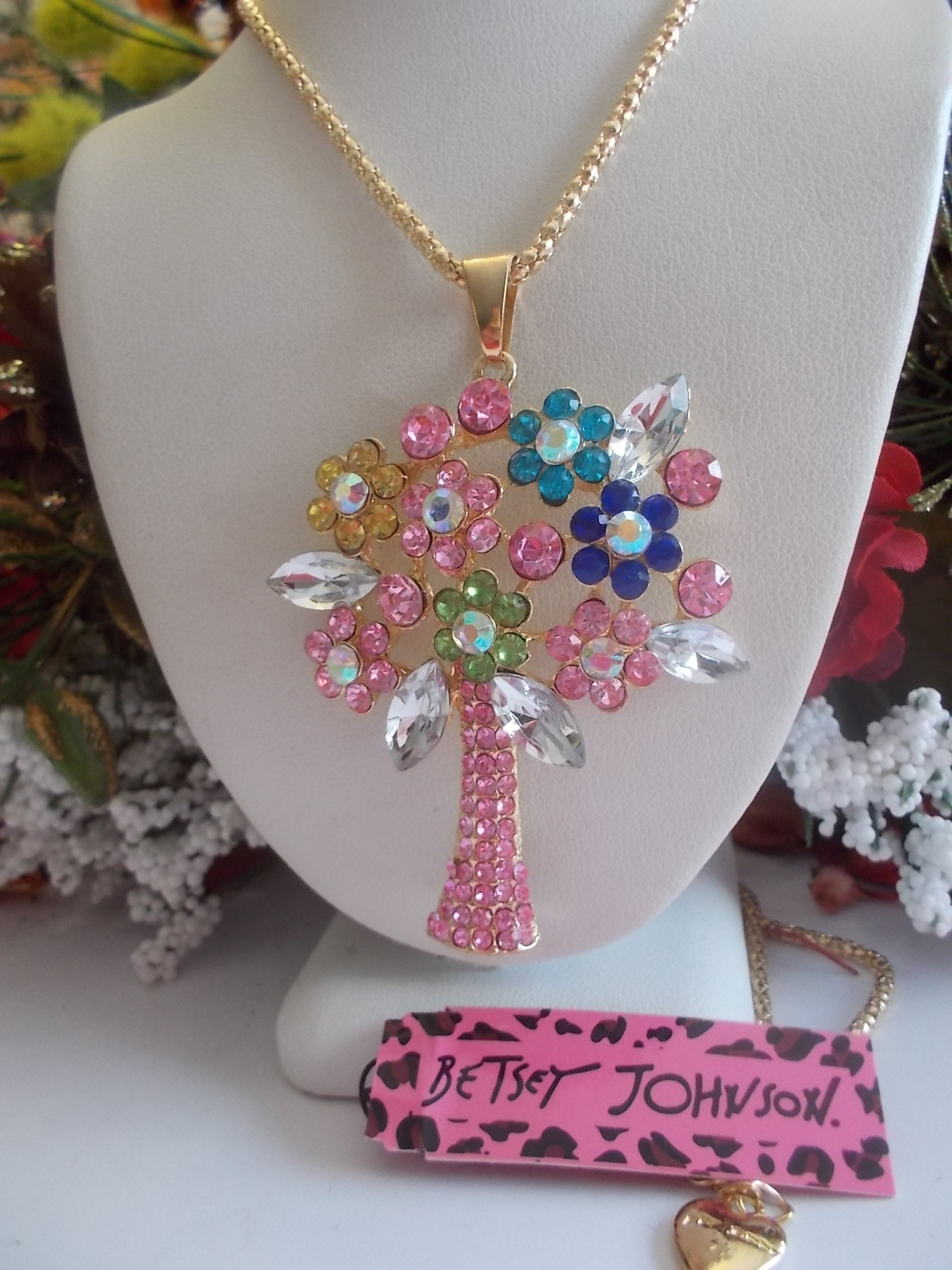 BETSEY JOHNSON LOVELY PINK VASE WITH FLOWER BOUQUET PENDANT CHAIN NECKLACE
