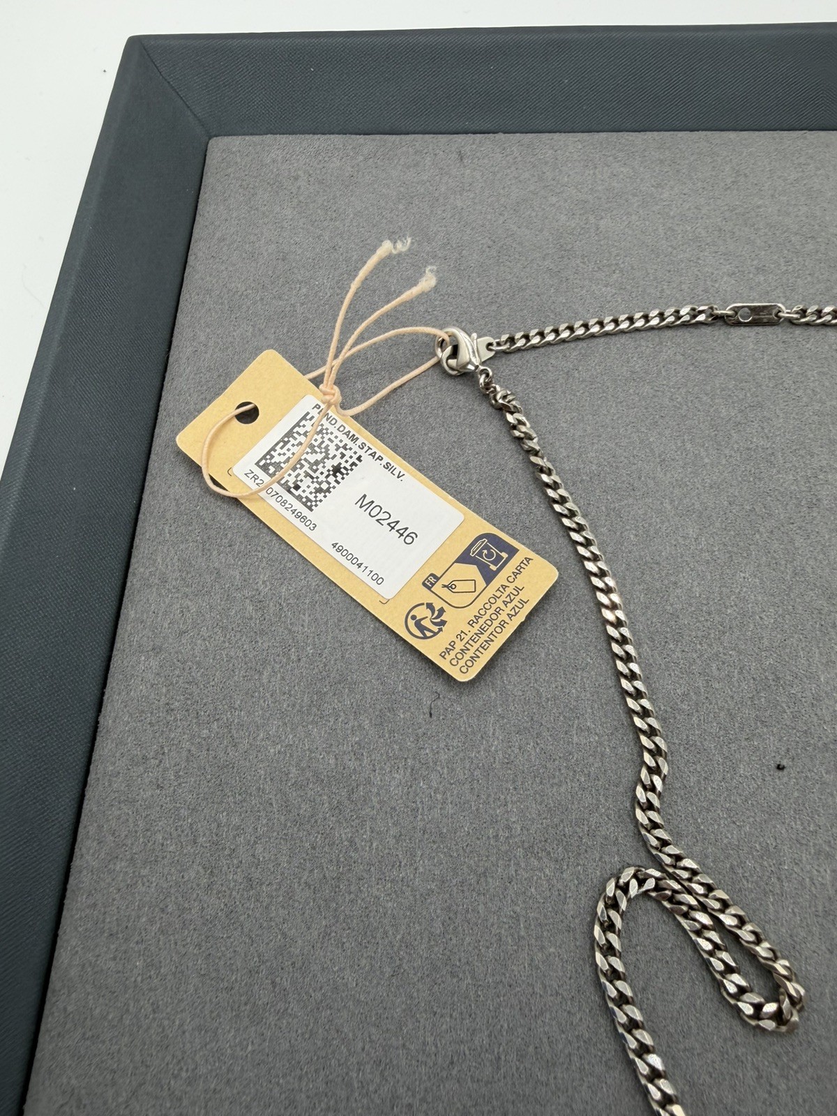 Damier Staples Pendant – Louis Vuitton – 21.7 inches – With Tags, Box.
