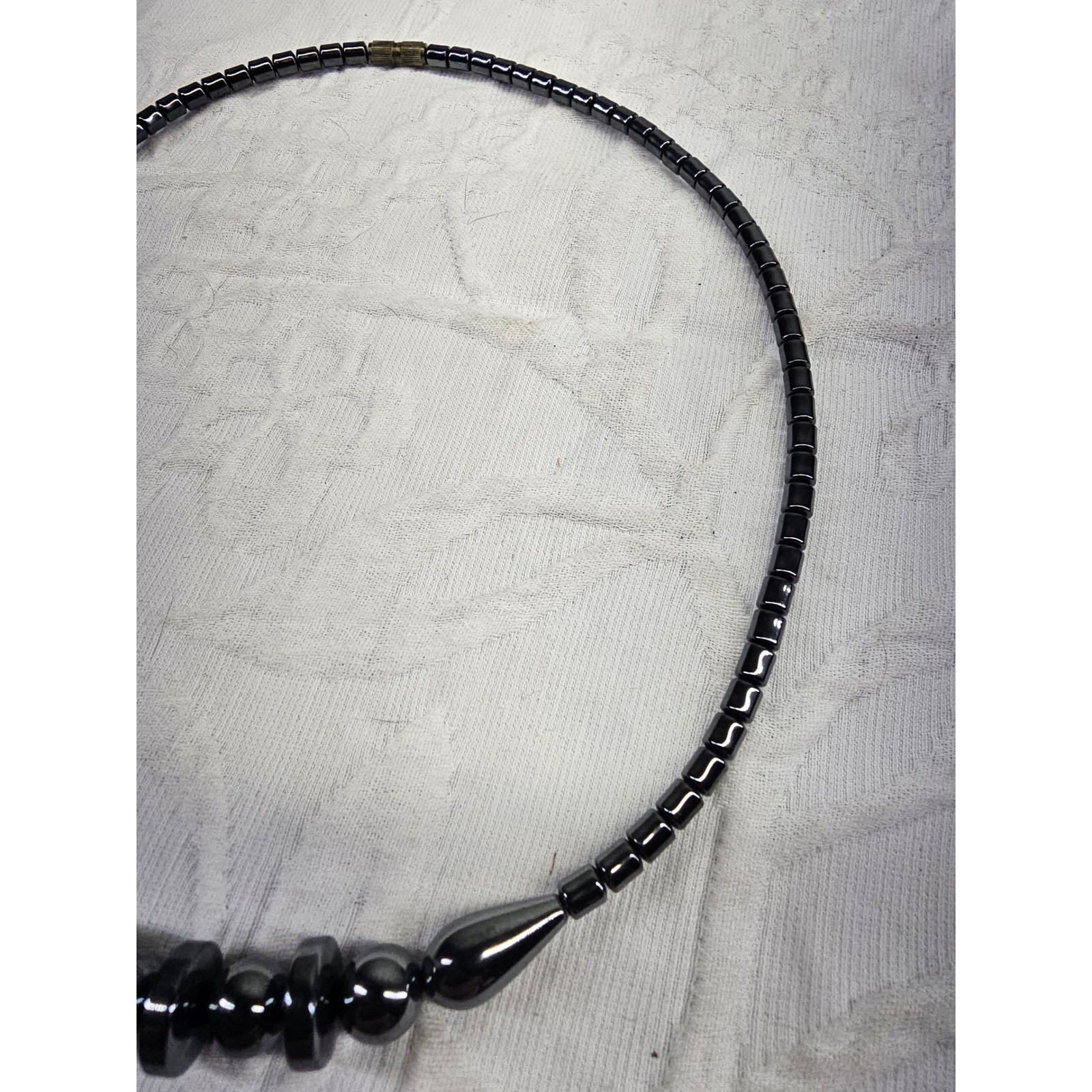 Vtg native Hematite Magnetic Necklace Beads Healing Energy Therapy Clasp Closure