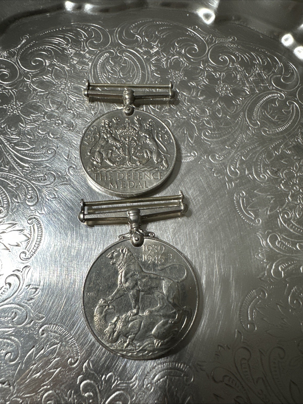 2 Britain War Medal King George VI Medal Award World War 2 1936-1945 Beautiful
