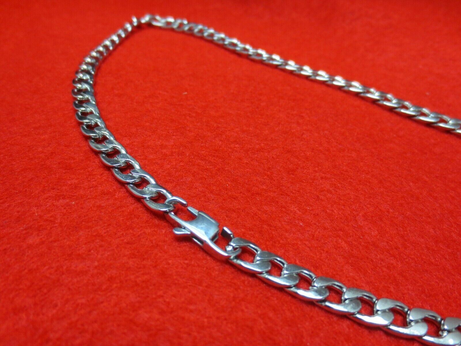 16-36 inch 7MM STAINLESS STEEL SILVER CURB NECKLACE WITH SPECIAL CLASP
