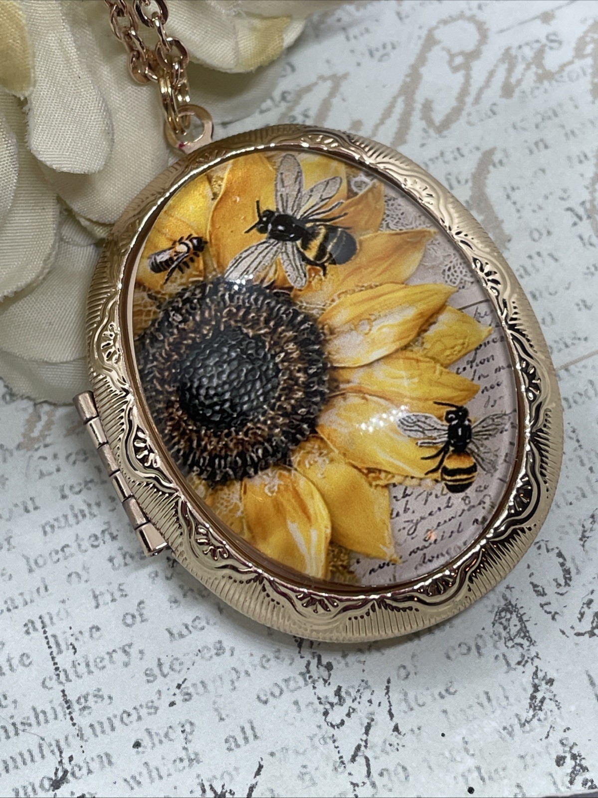 Rose Gold Large Bee Garden Sunflower Wife Locket Necklace Birthday Anniversary