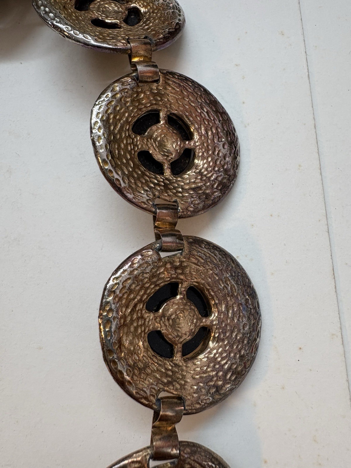 Vintage Chocker Necklace Large Modernist Hammered Disks W Black Cabochons 80’s