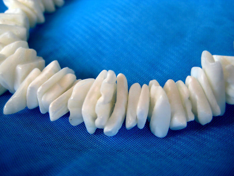 Wholesale Lot Hawaiian Jewelry White Puka Shell Necklace 16″ 18″ 20″ 22″ 24″