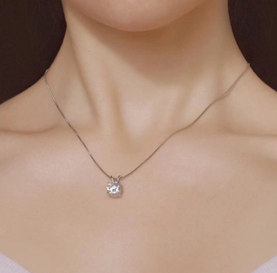 2 Carats Platinum Plated Silver Solitaire Cubic Zirconia Pendant Necklace N18
