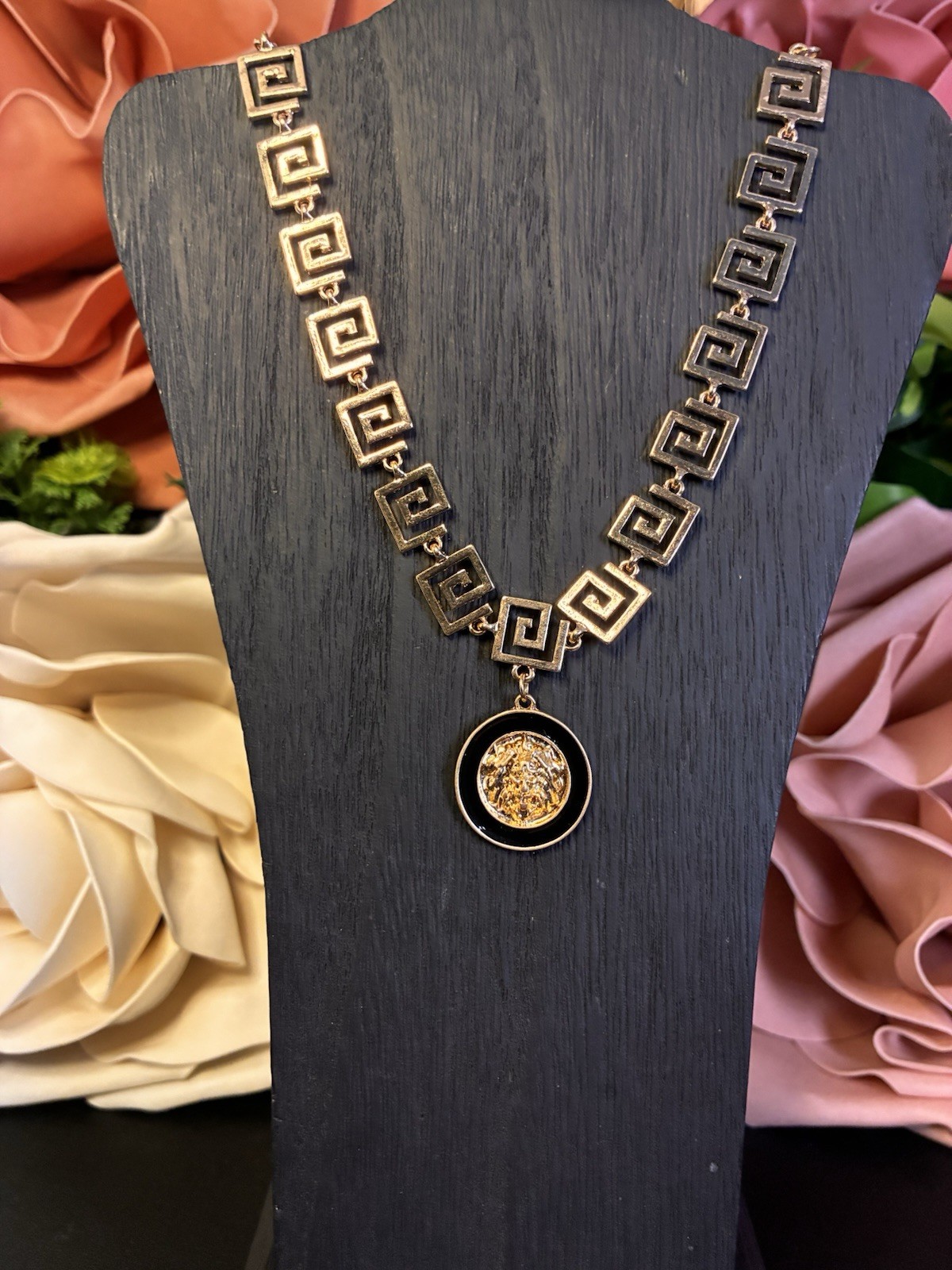 Women Necklace Gold To E Lion Head Medal Pendant Bling Elegant Party Jewelry