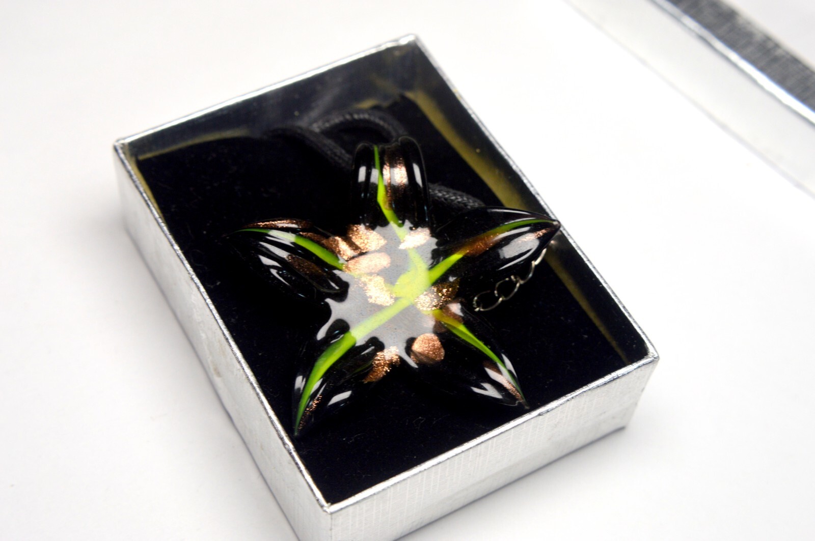 RRP 49,- NEW ITALY VENICE MURANO STAR FLOWER GLASS PENDANT IN BOX
