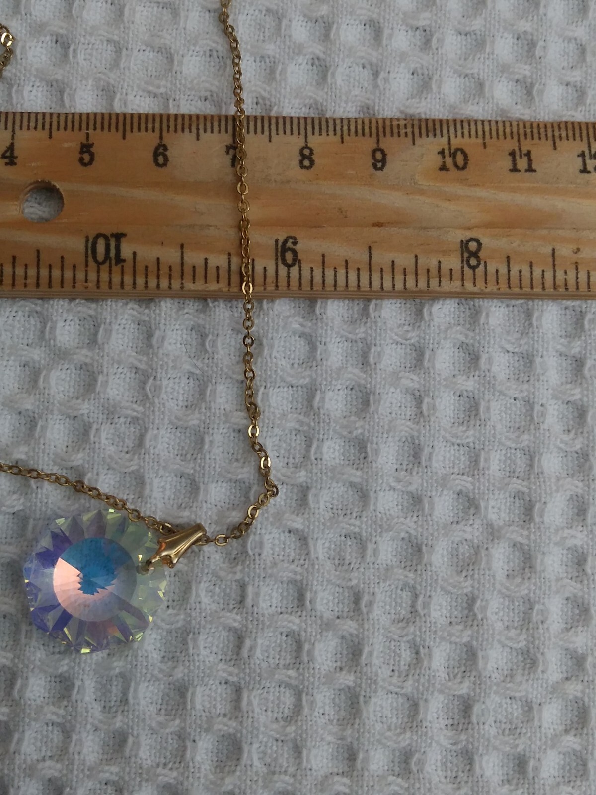 Costume Necklace With White/Colorless Stone