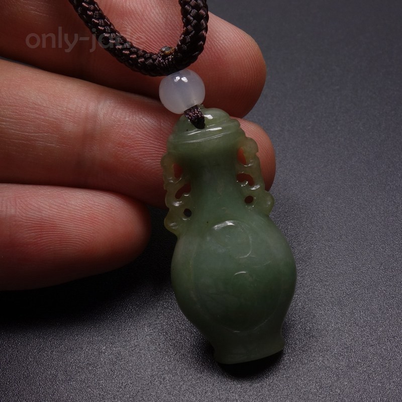 Certified Grade A 100% Natural Green Jade Jadeite Pendant Hand-carved Vase Z1071