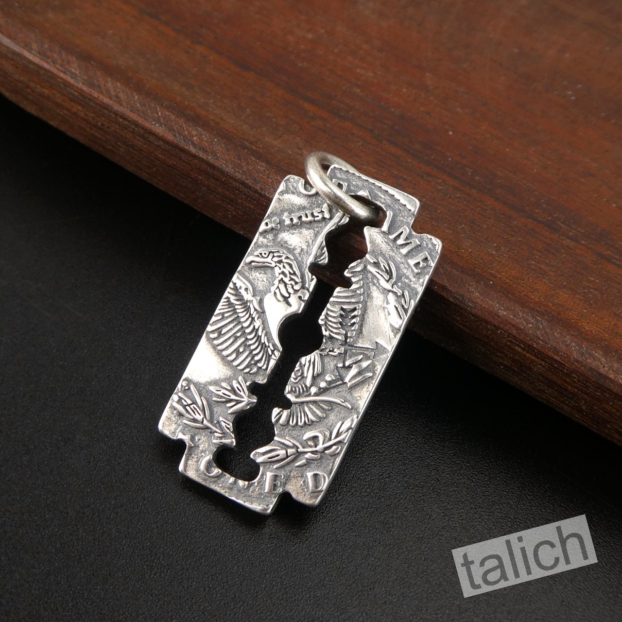 Solid 925 Sterling Silver Razer Blade Men’s Pendant Vintage Liberty Coin Detail