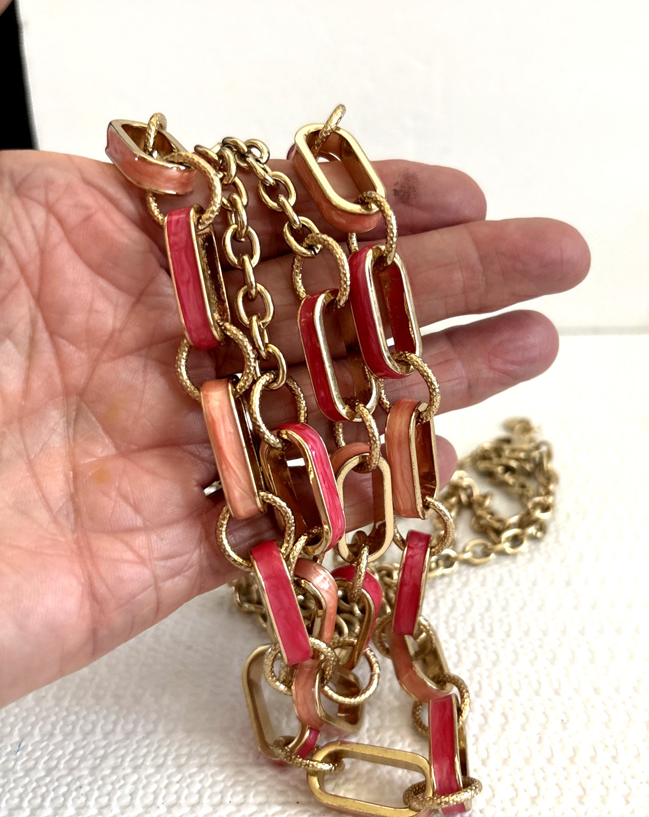 Talbots Pink And Coral Enamel and goldtone Chain Link Necklace 32″
