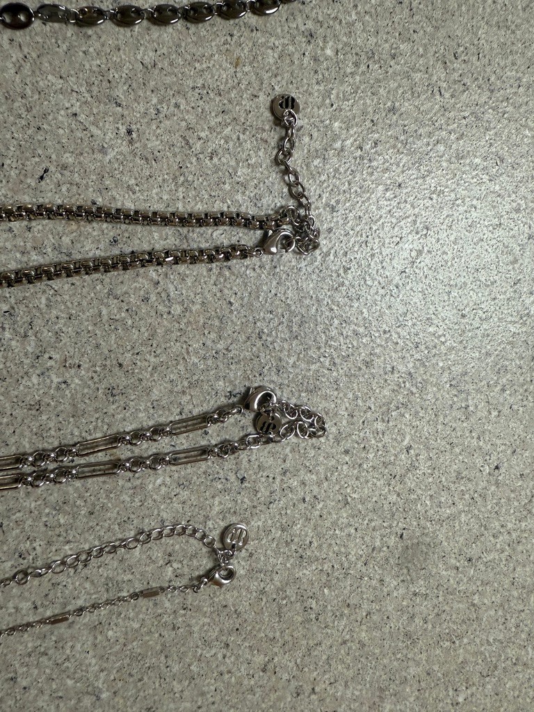 LOT OF 4 Bomb Party Luxe Allure Necklaces gold silver dark chains. BEAUTY