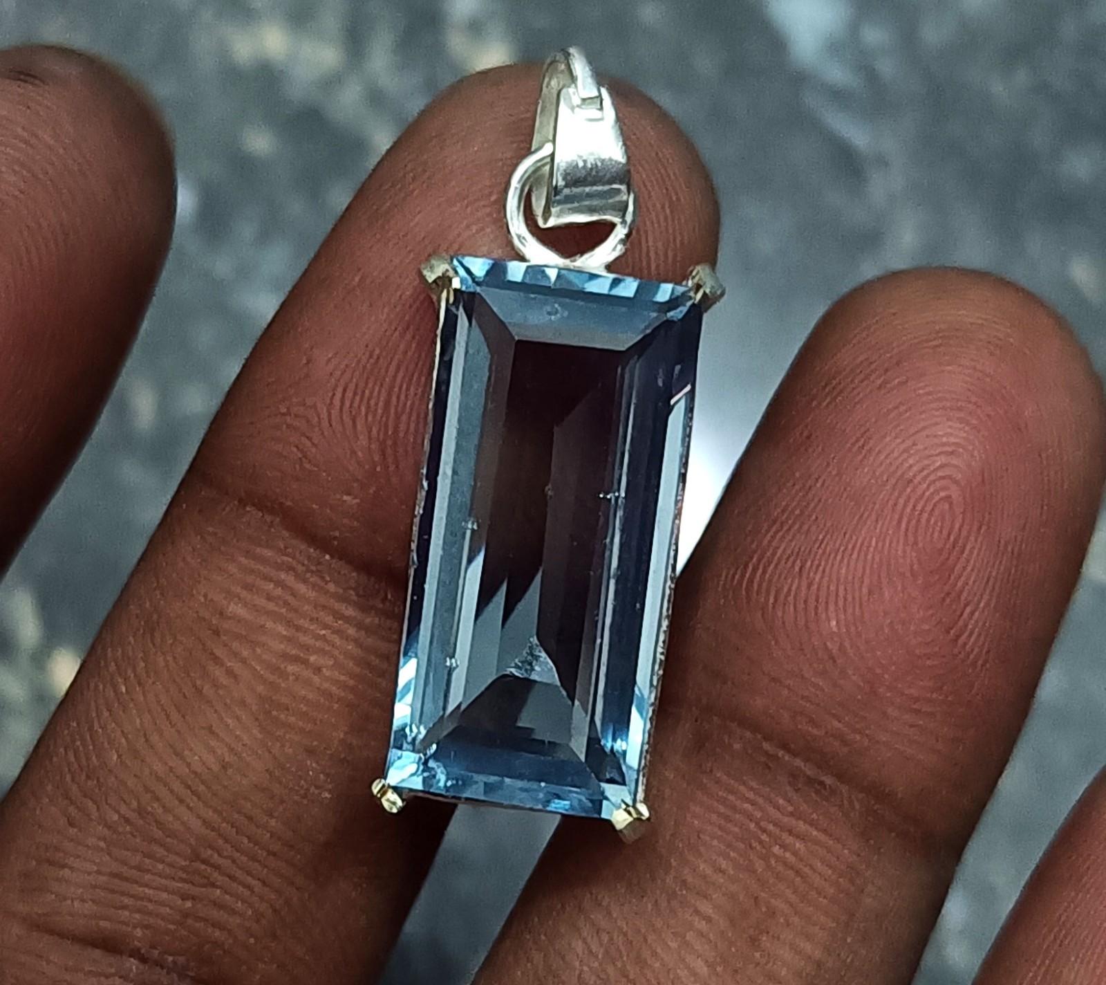 Luxury Santa Maria Blue Aquamarine Pendant 26 Ct Certified 925 Silver