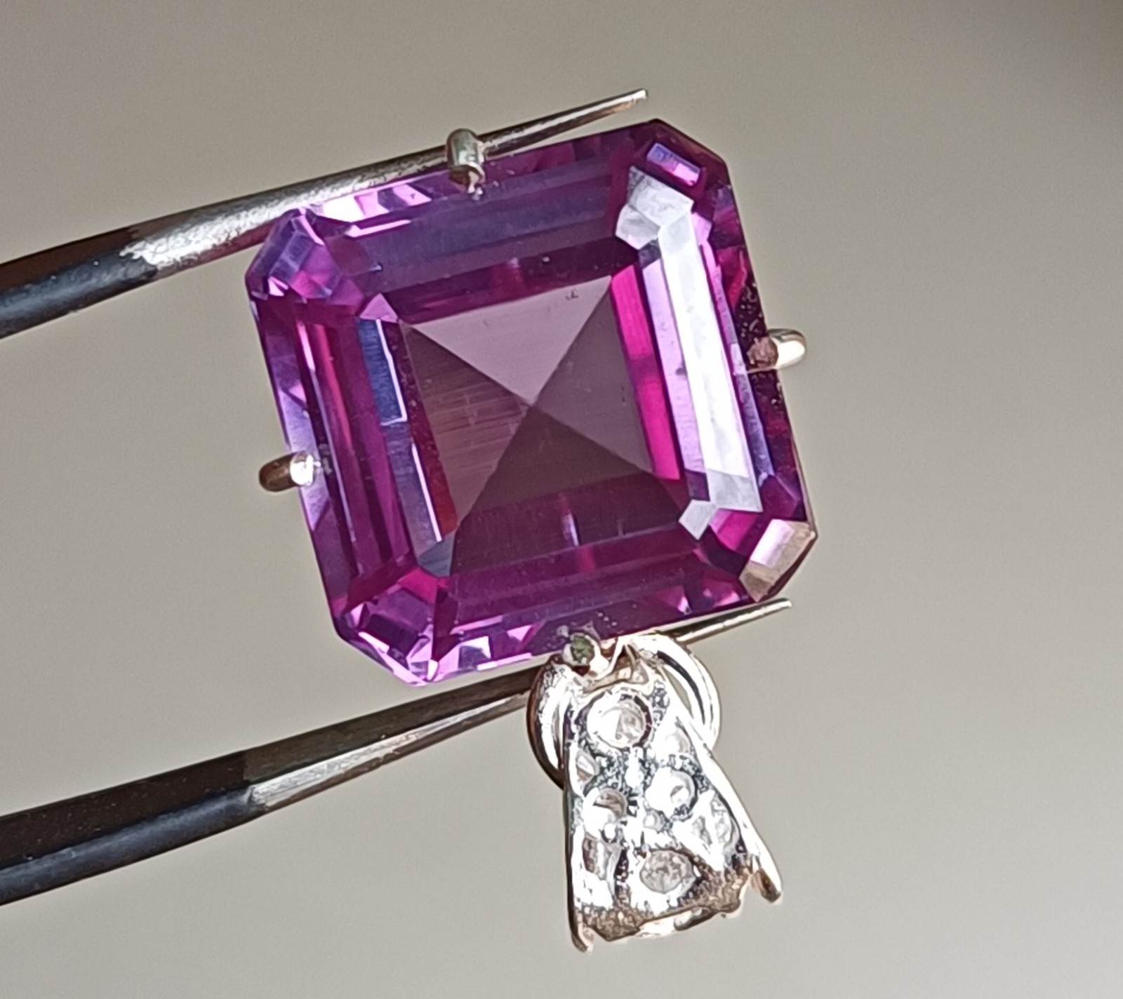 Natural 35.45 CT Color Change Alexandrite Certified Gemstone Pendant 925 Silver
