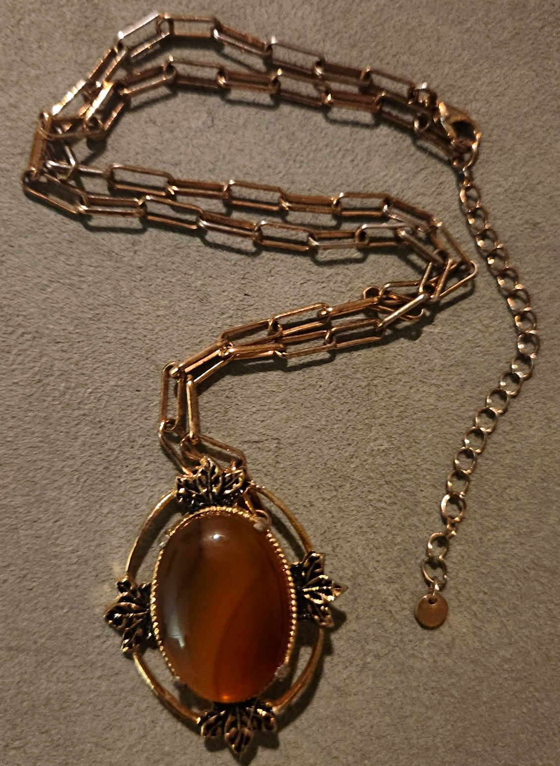 Vintage Gold Tone Bar Link Chain Necklace Oval Carnelian Cabachon Pendant/Brooch