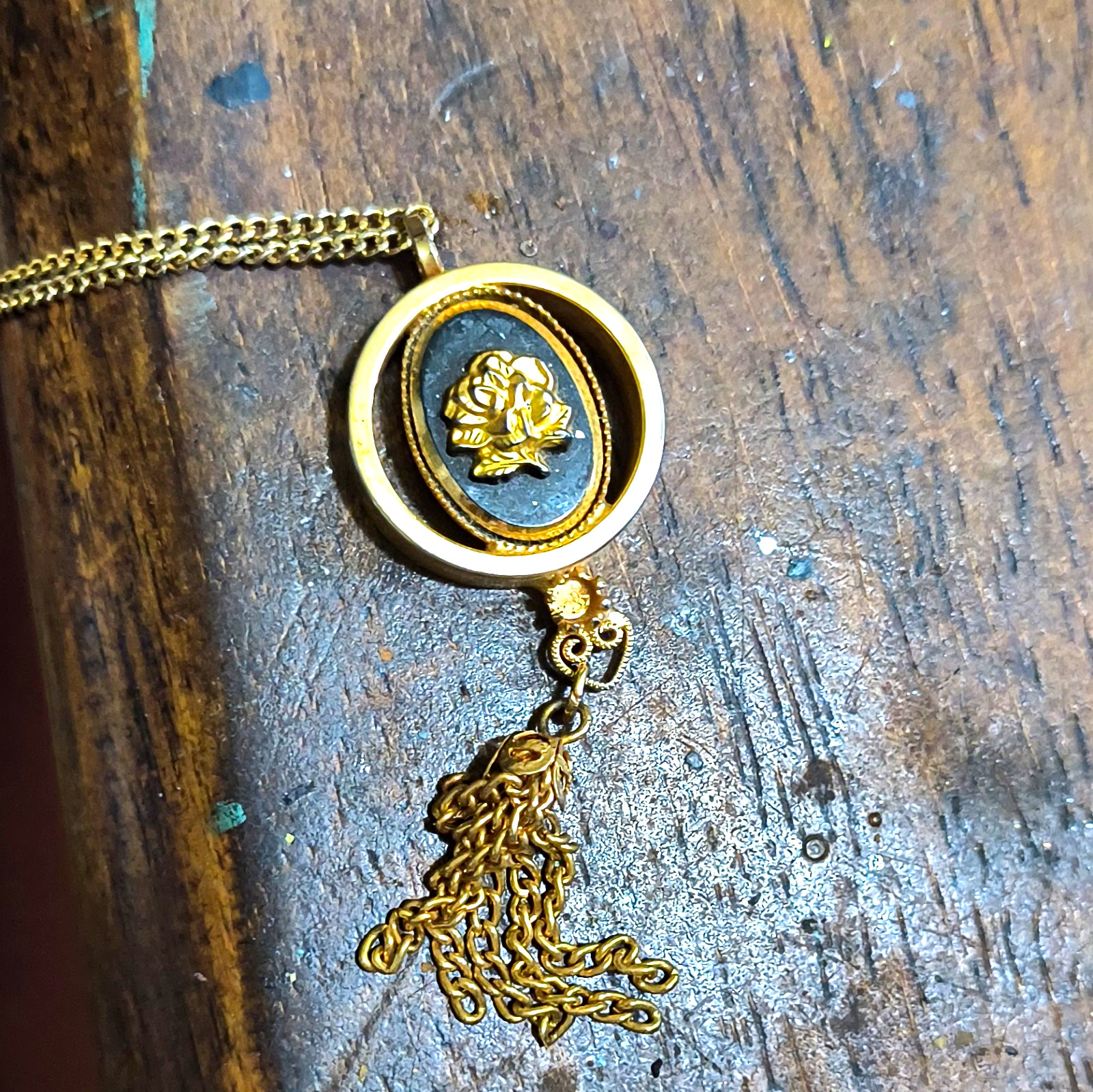 Gold Tone Metal Chain Necklace Round Rose Pendant w/ Tassel, Black Accent
