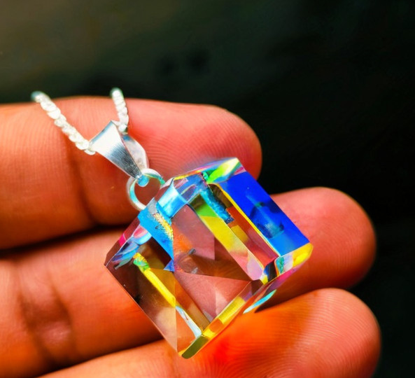17 x 17 MM Cube Cut Rainbow Color Mystic Topaz Pendant Sliver Jewelry With Chain
