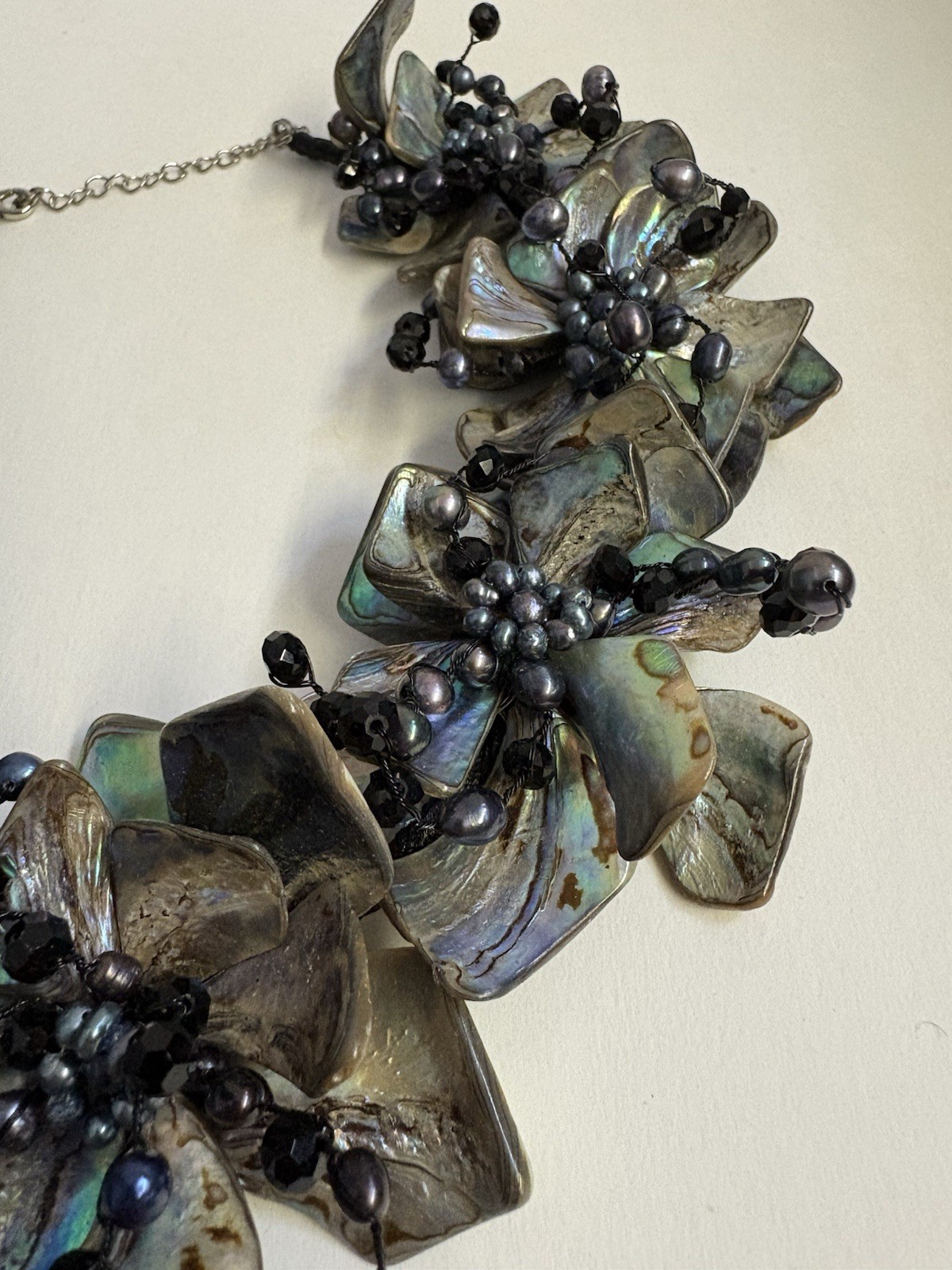Choker Statement Necklace Floral Pattern Iridescent Petals Black Beads