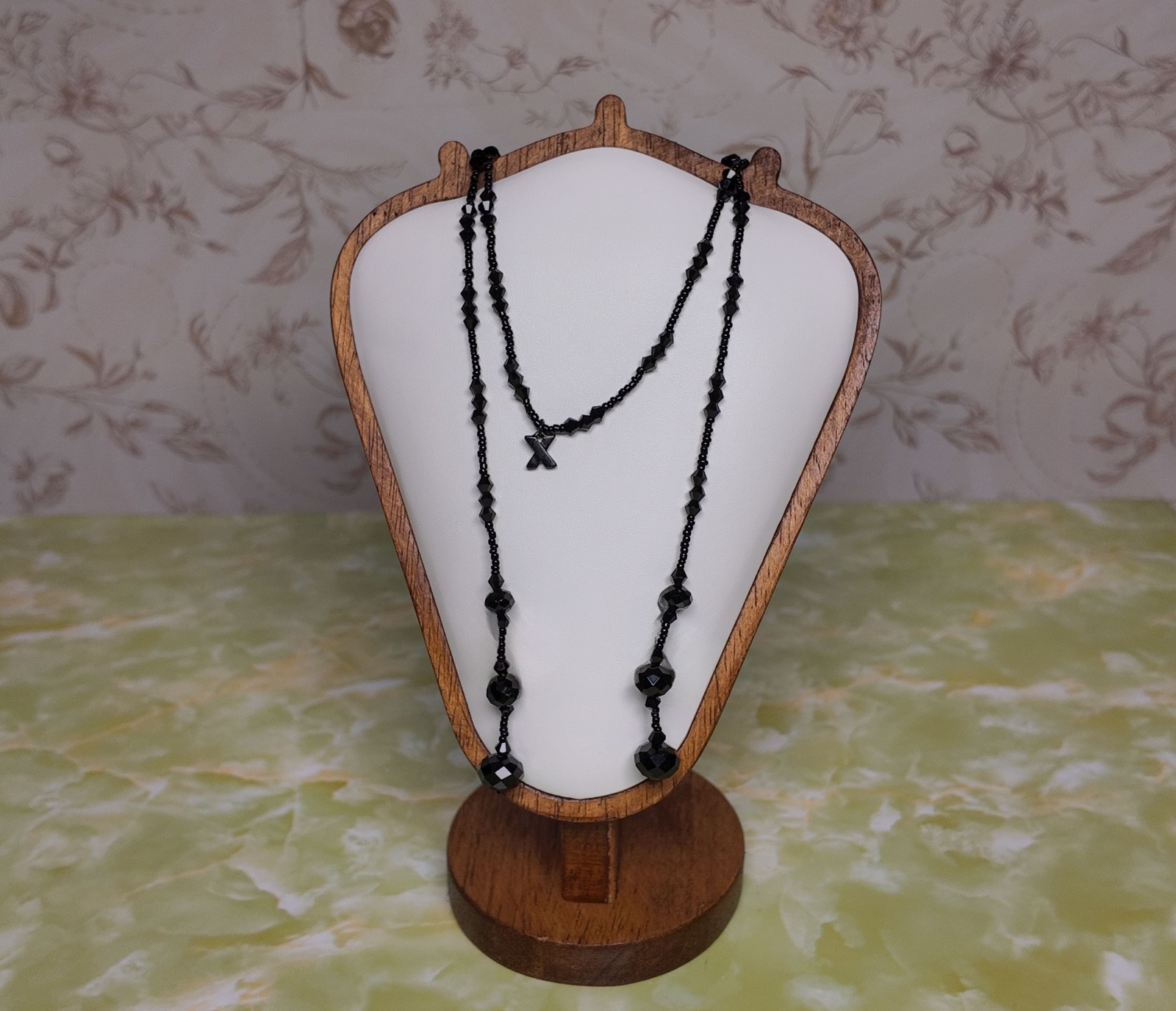 Black Glass Beaded Lariat Necklace, Flapper Style, 58in, No Clasp