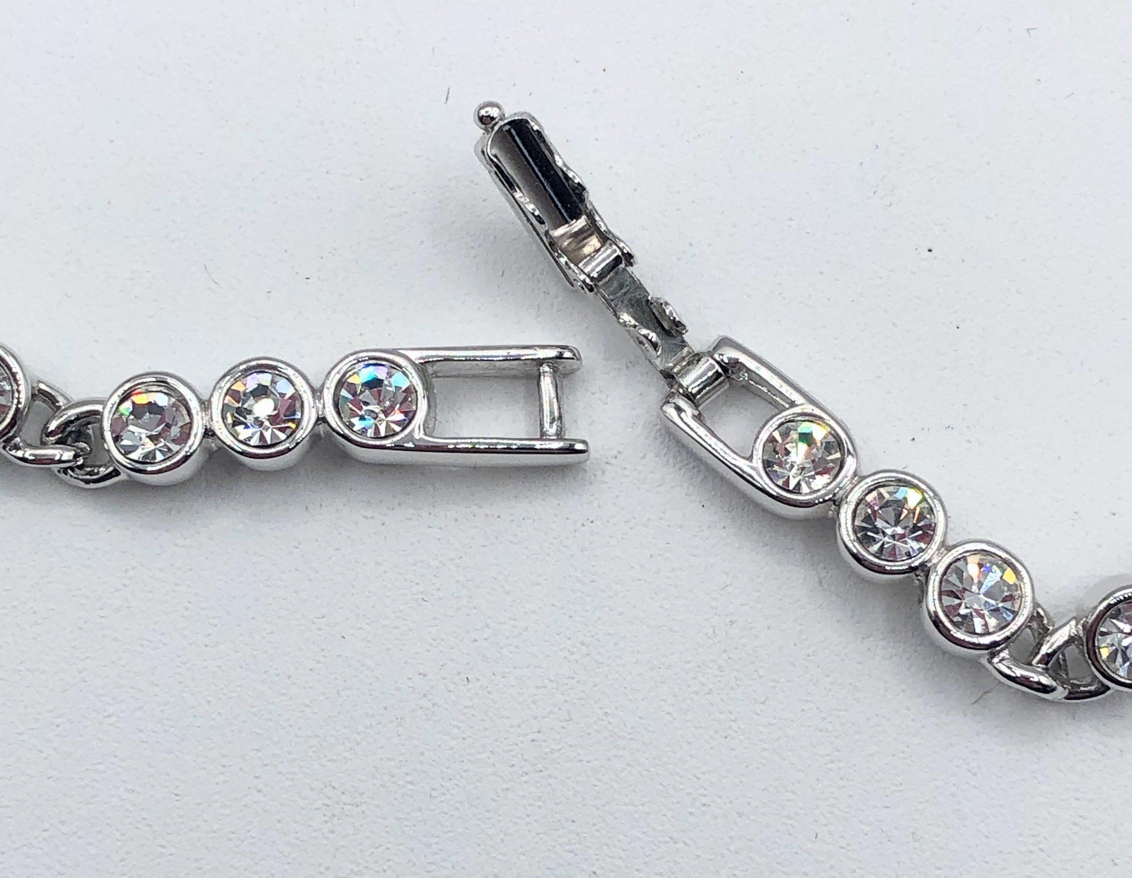 Swarovski Crystal Necklace Silver Rhodium Plated Statement Choker Bows Bezel Set