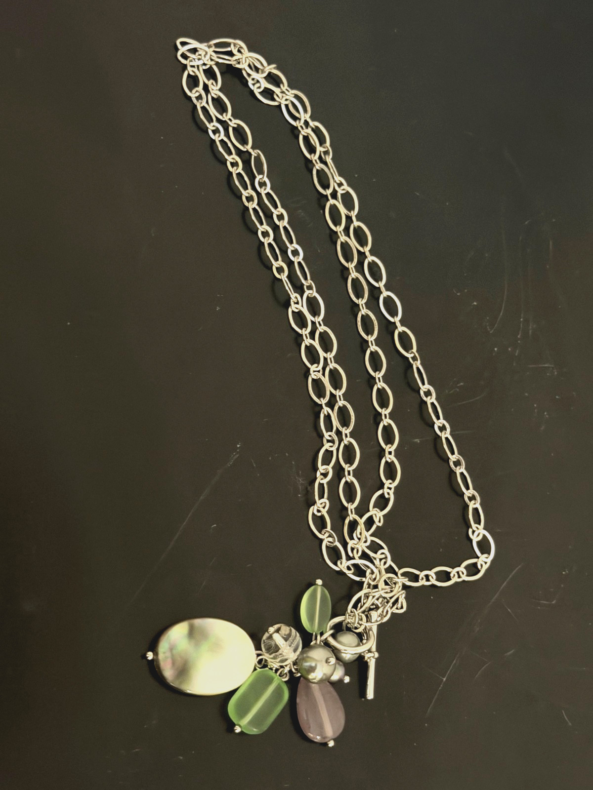 Lia Sophia Pistachio Cluster Necklace Mother of Pearl Glass Beads Excellent Cond