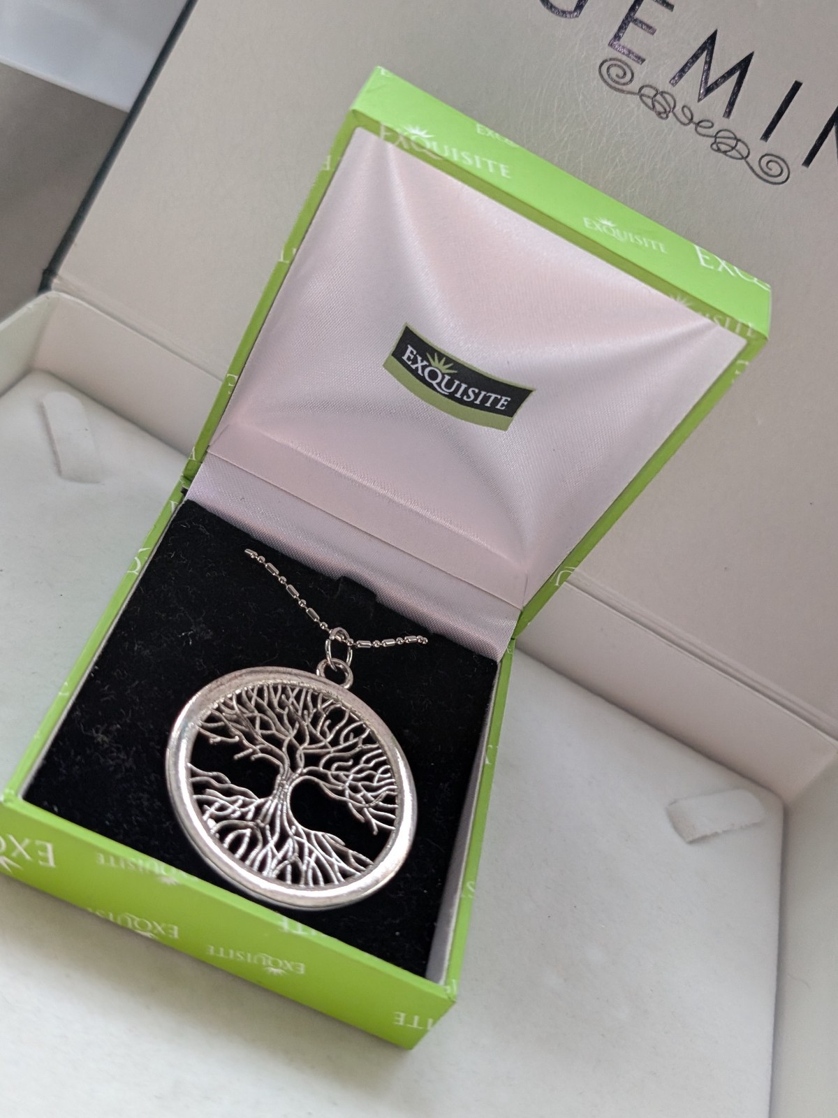 Tree of Life Pendant Diameter 40mm on Silver Tone Chain 16″ Brand NEW 13g in BOX