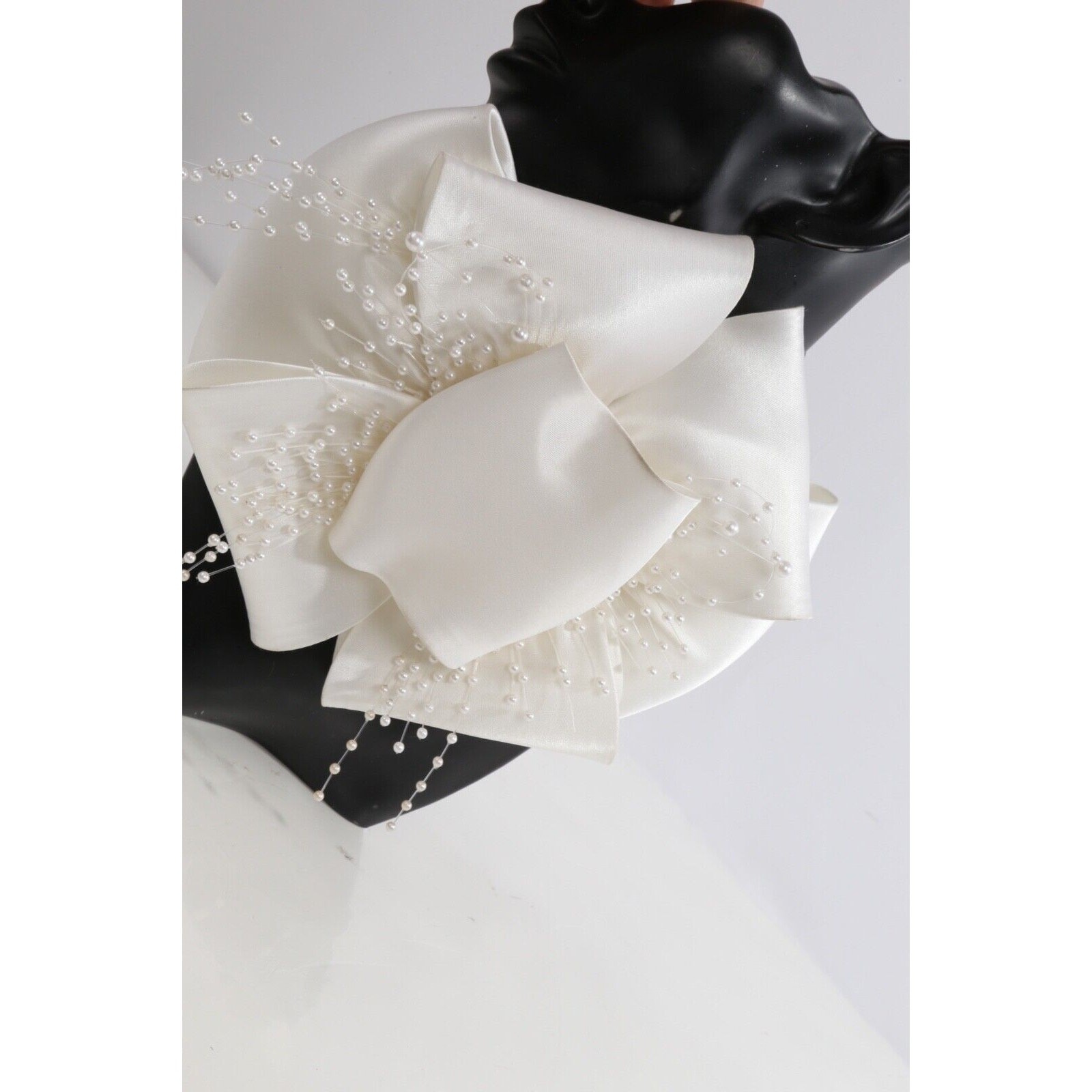Vintage White Satin Silk Bow Pearl Choker Beaded Ribbon Necklace Bridal Gift