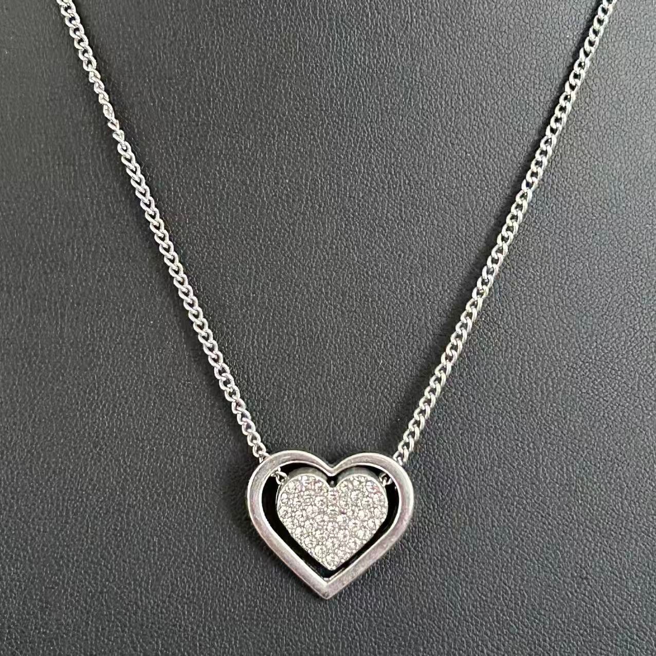 Modern Silver Tone Floating Double Heart Pendant Choker Chain Necklace 16”