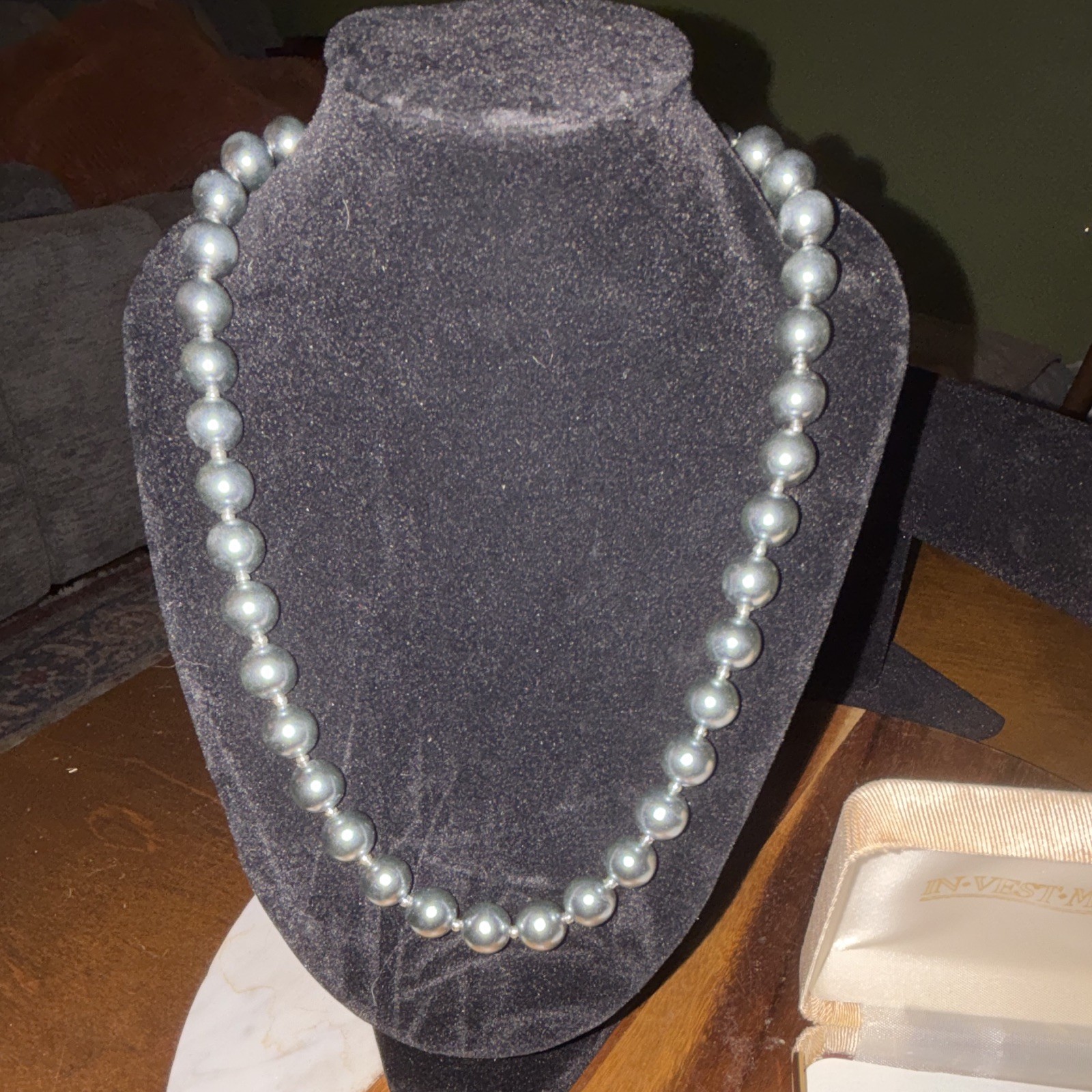 Gray Simulated Imitation Pearl Plastic Beaded Necklace and clip on earrings