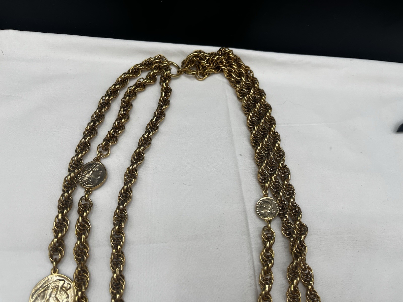 VTG. Coin Triple Strand Gold Tone Replica Roman Greek Soldier Link 20”+ Necklace