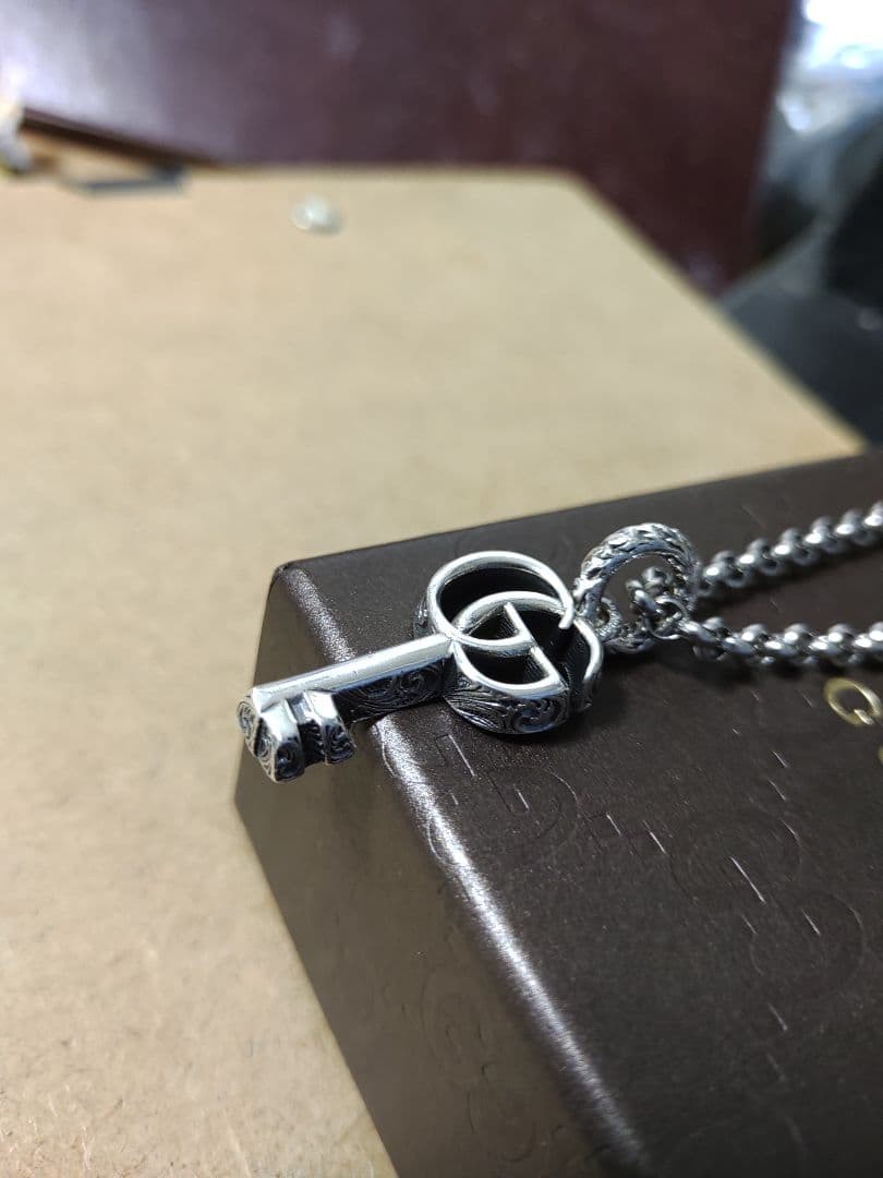 Excellent GUCCI Silver 925 Arabesque Key Necklace – Luxurious Feel, With Box.